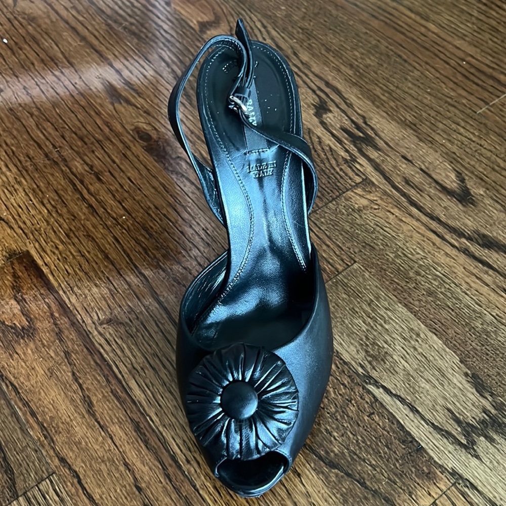 ***AUTHENTIC*** Bally sling back heels
